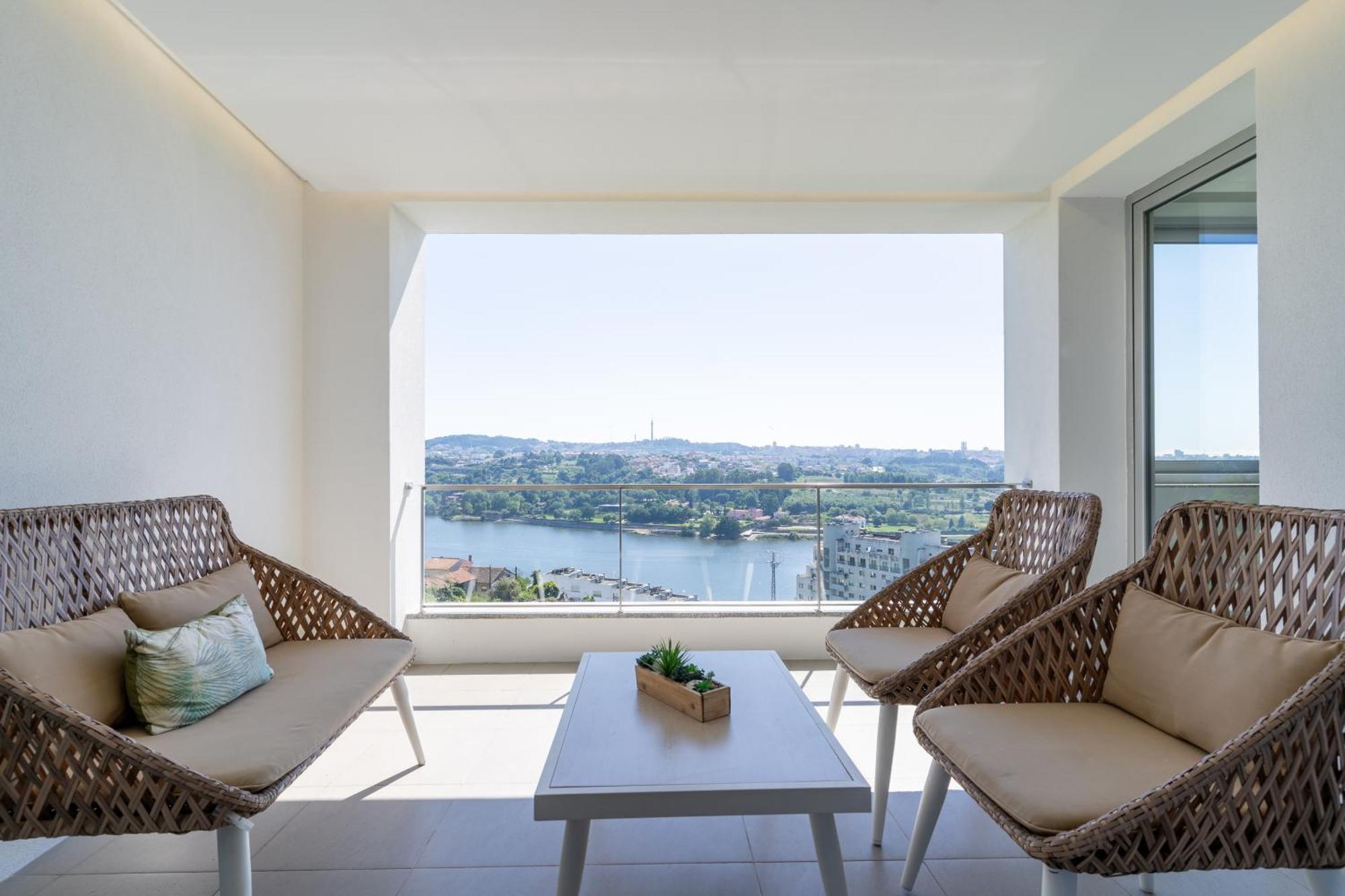 Porto & Douro Vista By Inviting Apartment Valbom (Gondomar)
