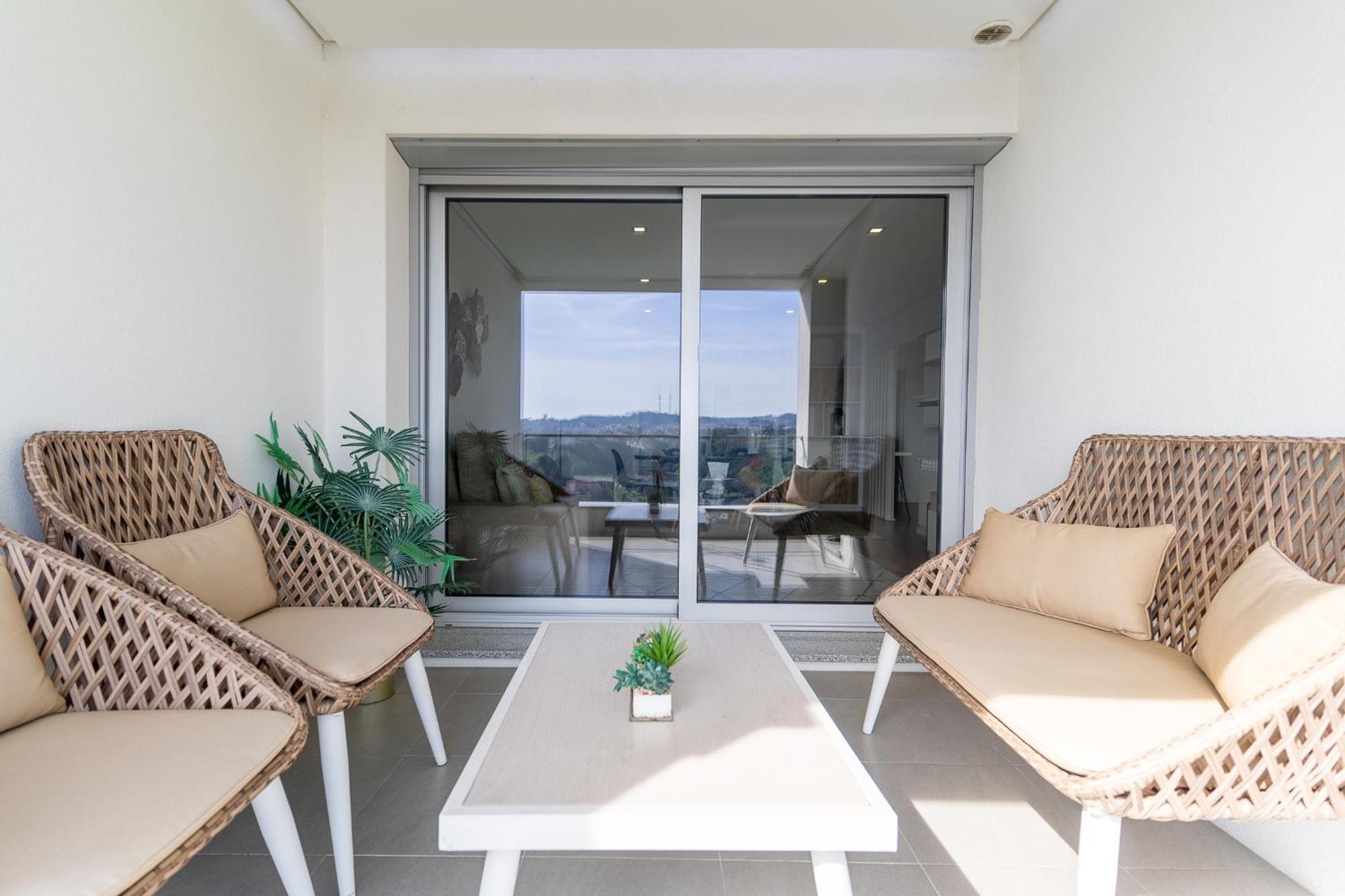 Porto & Douro Vista By Inviting *