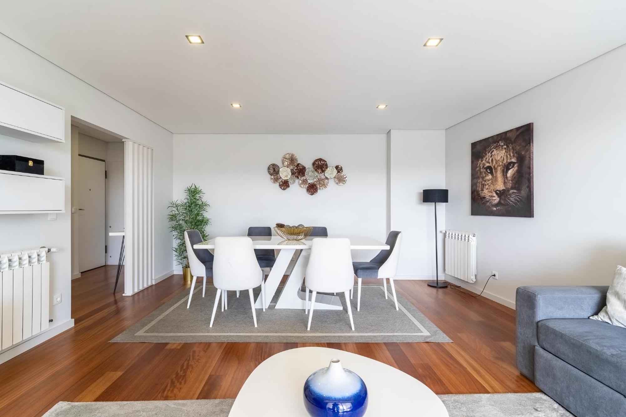 Porto & Douro Vista By Inviting Apartment Valbom (Gondomar)