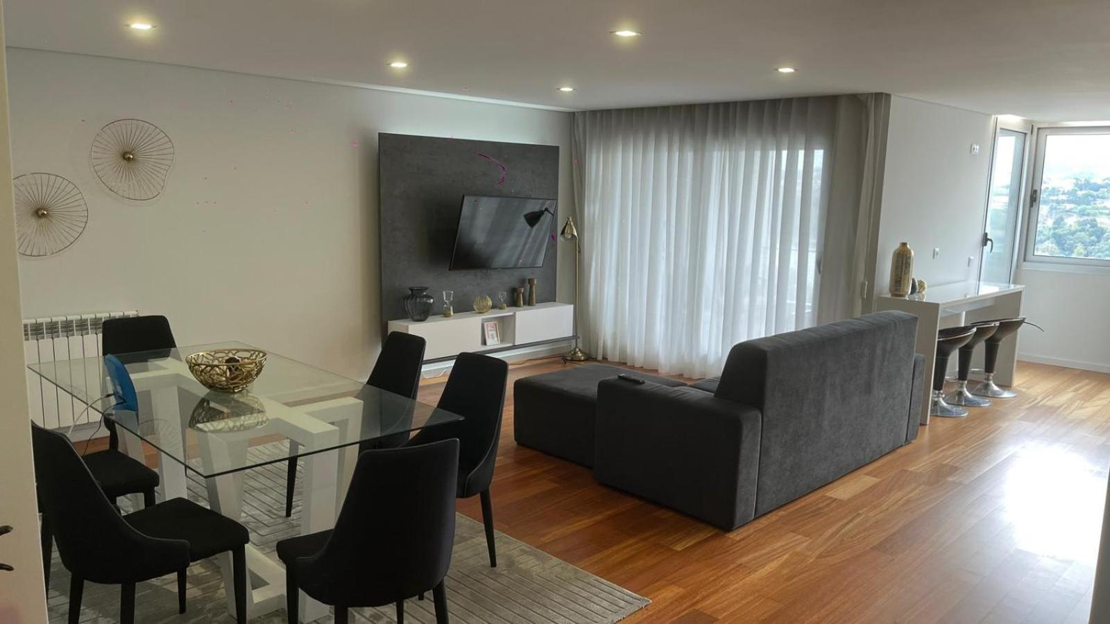 Porto & Douro Vista By Inviting